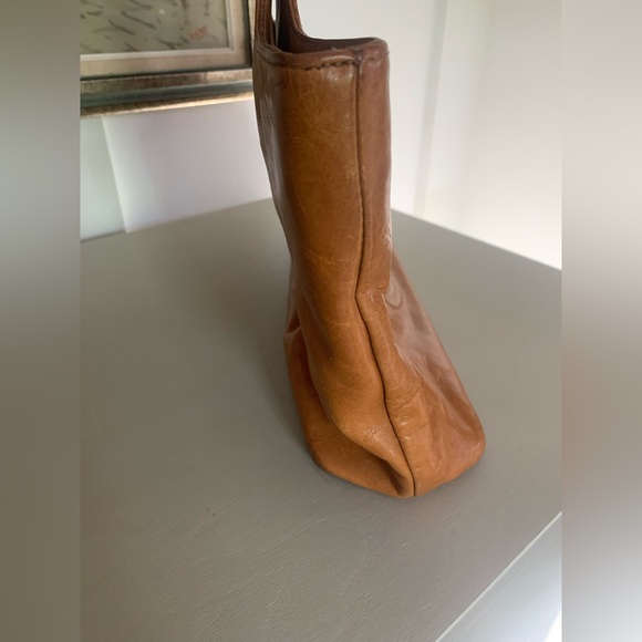 Authentic Tory Burch Bombe Tote Handbag Shoulder Bag Purse Caramel Camel Tan - Picture 4 of 13